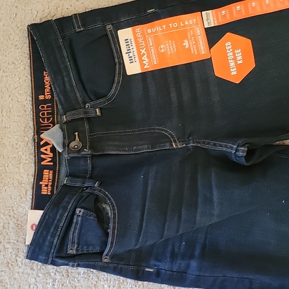 Dark Jeans - Picture 3 of 4